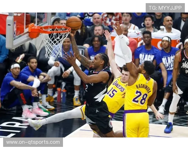 体育联盟扩张常规赛，球员抗议赛程